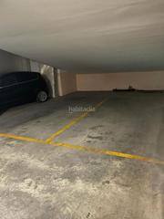 Autoparkplatz in Carrer del papa pius xi 176. Plaza de parkin para coche + moto en creu alta