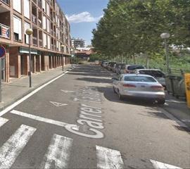Lloguer Aparcament cotxe a Carrer de joan maragall 12. Parking en alquiler