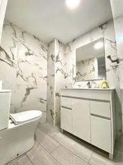 Appartement à Calle alcalá galiano 81. Negocio