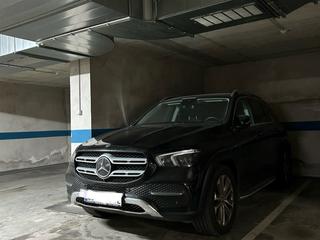 Rent Car parking in Carrer anne frank 18. Plaza de parking grande