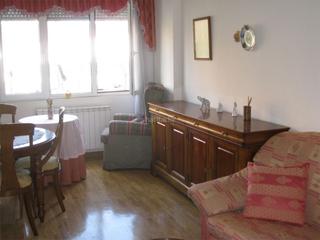 Appartement à Calle alcalde francisco crespo 9. San claudio - la chantría / calle alcalde francisc