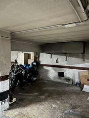Autoparkplatz in Carrer de moratín 33. Plaza coche pequeño