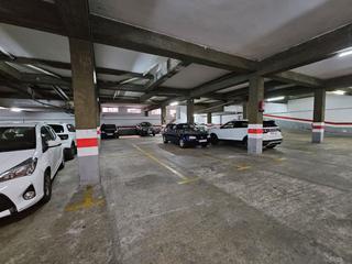 Aparcament cotxe a Carrer bonavista 25. Oferta económica 2 plazas de parking juntas