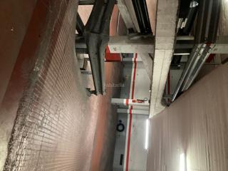 Parking coche en Carrer de l'escultor llimona 19. Garajes en venta