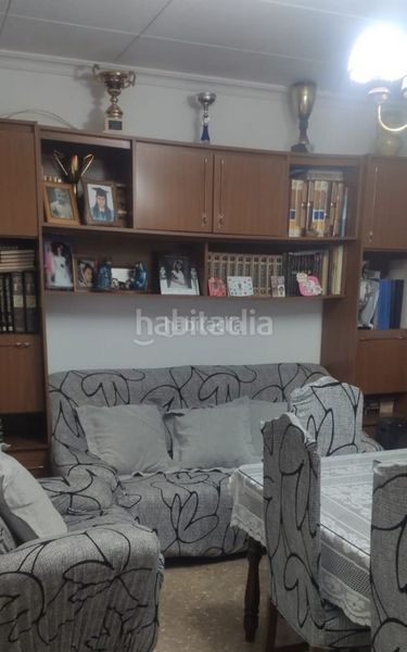 Foto 419a72ea-cd60-4b23-bd71-15e39d44ea8b. Reihenhaus in calle perú 31 in Centro Puertollano