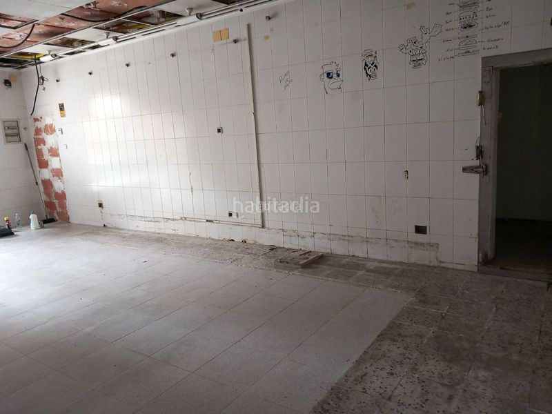 Foto fe9323f9-f637-4c31-b973-a1b5f4baf2f6. Local comercial en calle del tejar 17 local en la vía más transitada en Torrijos