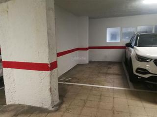 Lloguer Aparcament cotxe a Calle del bruc 166. Dreta de l