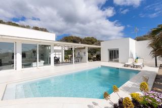 Chalet à Carrer des rai 12. Fabulosa villa de lujo en binibeca vell