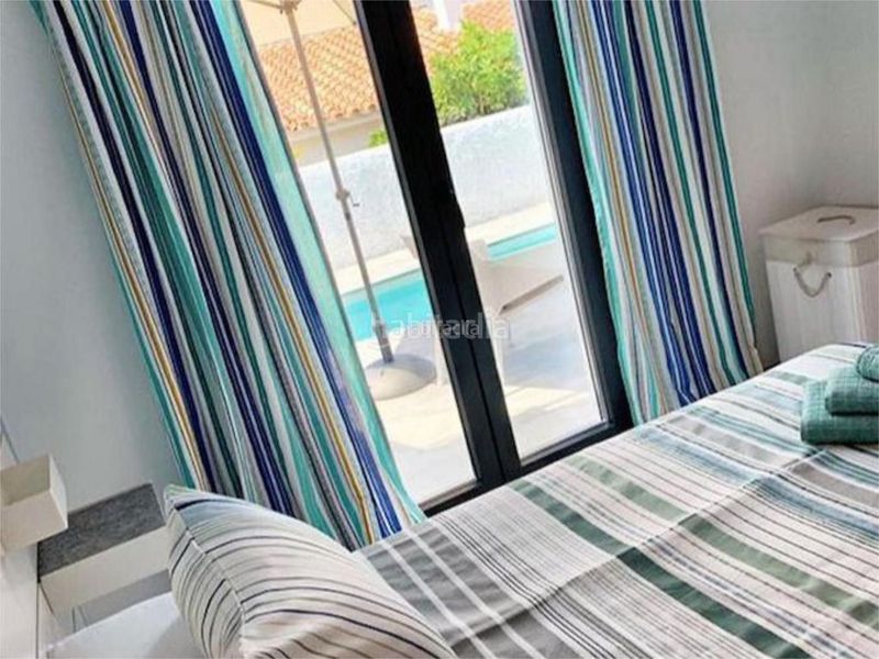 Foto 9cd13242-59b7-434d-a25b-459ff07f7c63. Miete haus in avenida chimenea playa 34 in Burriana Nerja