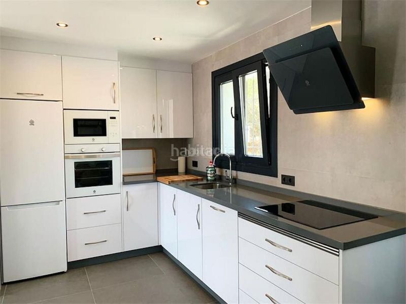 Foto cc9a77ba-09c2-4058-a0b1-47cb3669c4e1. Miete haus in avenida chimenea playa 34 in Burriana Nerja