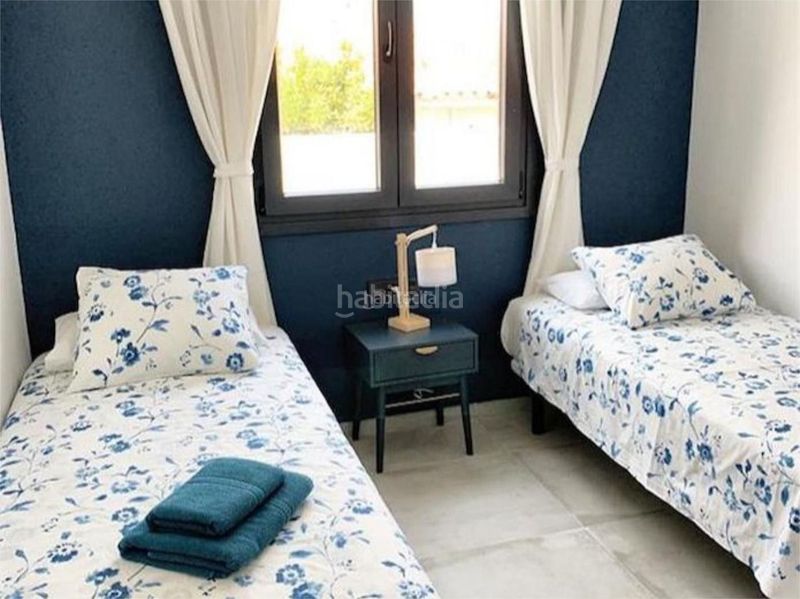 Foto d7710350-4699-4152-8660-1bc6987f9d58. Miete haus in avenida chimenea playa 34 in Burriana Nerja