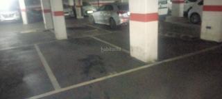 Parking voiture à Carrer de valldemossa 72. Amplia plaza de aparcamiento para coche y moto