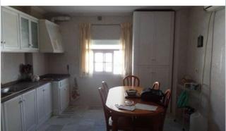 Casa a Avenida inmaculada 8. Se vende casa con salon comercial o garaje