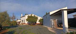 Mas à Calle las rosas 14. Finca con vivienda