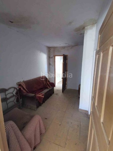 Foto c3a1a189-2d7a-44fc-a65b-6e0c0df966a5. Semi detached house in calle granada 1 in Cortes de Baza