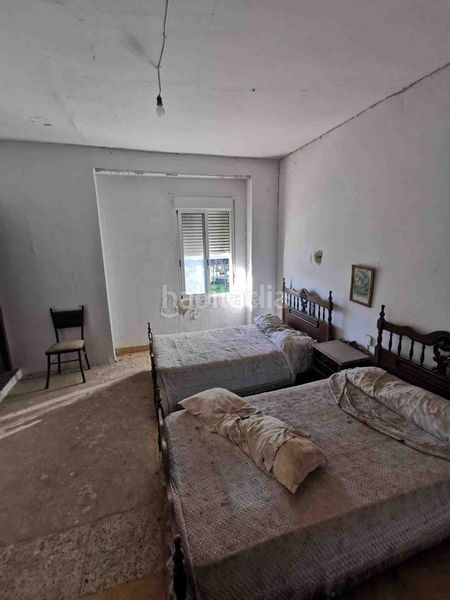 Foto d8f656ce-de36-4a5d-9c87-cc4f64bcca07. Semi detached house in calle granada 1 in Cortes de Baza