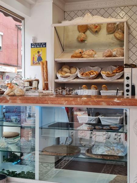 Foto d72f8500-5ee1-4c65-85f5-cb49a189b5da. Local comercial en calle los naranjos 1 cafeteria en traspaso en Marbella