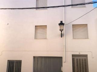 Casa adossada a Carrer de dalt 1. Costur / carrer de dalt
