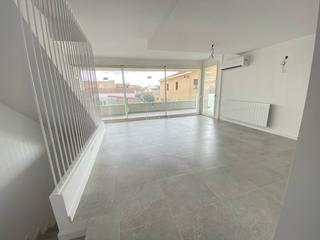 Casa adossada a Carrer de l'argelaguet 2. Cases de nova construcció centre de sant gregori