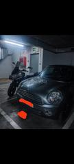 Aparcament cotxe a Calle juan gonzález 2. Garaje cerrado con puerta automática