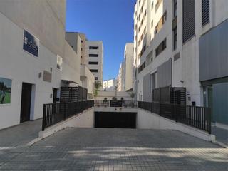 Lloguer Aparcament cotxe a Calle escritora ángeles lópez de ayala 7. Ciudad jardín - zoco / calle escritora ángeles lóp