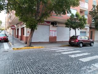 Lloguer Aparcament cotxe a Avenida del general pereyra 30. Requena / avenida del general pereyra