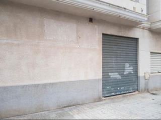 Local Comercial a Plaça dels furs 2. Fantastico local para ubicar tu negocio