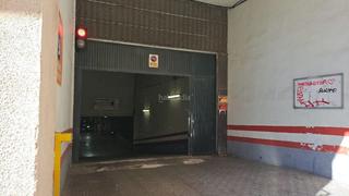Parking voiture à Carrer doctor ivorra 7. Disponible 27 plazas de garaje
