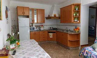 Maison à Calle grande 46. Tu hogar/negocio te está esperando