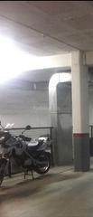 Miete Motorradparkplatz in Carrer de l'empordà 28. Plaza de parking de moto, en alquiler