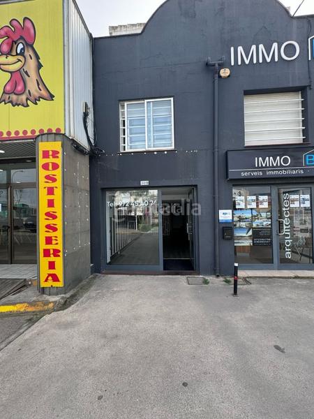 Foto fd369e5d-6f89-4f22-8374-72032b550702. Alquiler local comercial en carrer Sant Maurici 308 local muy bien situado en la entrada en Empuriabrava
