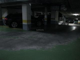 Parking voiture à Rúa do uruguai 5. Se vende nuda propiedad plaza garaje centro (zbe)