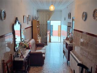 Maison jumelée à Calle torre 32. Cabezarrubias del puerto / calle torre