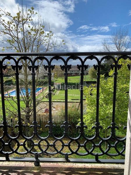 Foto 932e25a5-c004-422e-b348-3da848bf16d5. Casa aparellada a rúa do lodeiro 9 a Bertamirans Ames