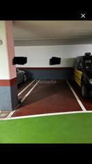 Autoparkplatz in Carrer de monturiol 3d. Gran plaza de parking