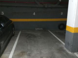Rent Car parking in Calle marques 6. Centro / calle paloma corella