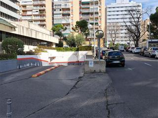Aparcament cotxe a Calle de la cruz del sur 2. Estrella / calle de la cruz del sur