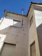Casa adosada en venta en granada, barrio de zaidín