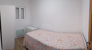 Alquiler Casa en Calle de zaldívar 6. Alquilo habitación