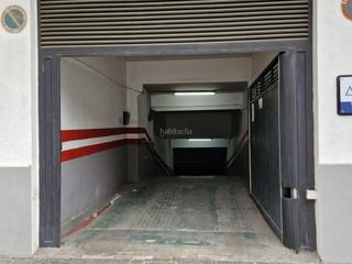 Location Parking voiture à Avinguda de campanar 114. Barrio de campanar / avinguda de campanar