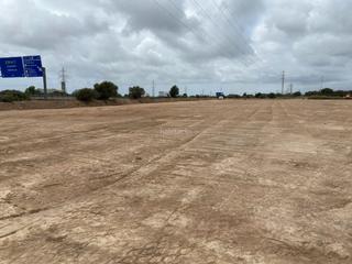 Rent Industrial plot in Cami dels ovellona 18. Solares alquiler constantí 20.000 / 57.000 m2.