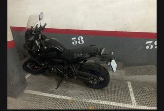 Alquiler Parking coche en Travessera de gràcia 304. Parking moto protegido