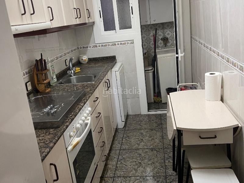 Foto 588de503-b39d-45d3-a7f9-b046ae5a2263. Pis a carrer de vidal i ribas 7 a Can Vidalet Esplugues de Llobregat