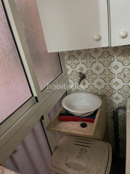 Foto b08ce21a-5c81-46a7-ac6e-5d4ecddfae3a. Pis a carrer de vidal i ribas 7 a Can Vidalet Esplugues de Llobregat