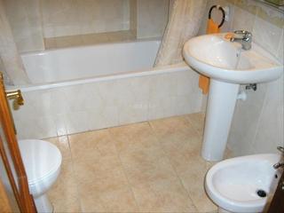 Appartement à Calle cristo de la sed 138. Vendo piso. abstenerse inmobiliarias