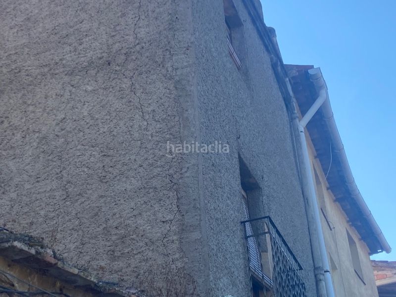 Foto 3bff3a12-ac99-4e8f-bc11-050b20730120. Tríplex a carrer del castell 37 a Pratdip