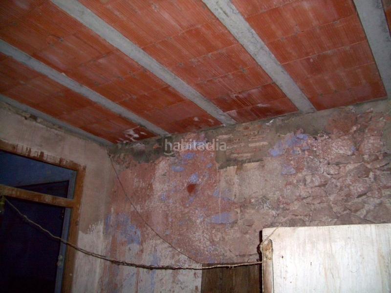 Foto 6c4bf7ee-8929-4f35-9894-c810341ea983. Tríplex a carrer del castell 37 a Pratdip