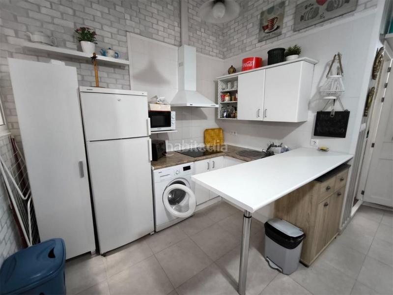 Foto 5a3f8d7d-05f4-4364-bad6-72c8a9f113e3. Rent flat in avenida de menéndez pelayo 6 in San Bernardo Sevilla