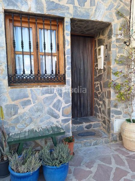 Foto a7fff0dd-1a3f-43ab-829a-94112f07f4ab. Casa adossada a plaza santa catalina 9 a Ayódar