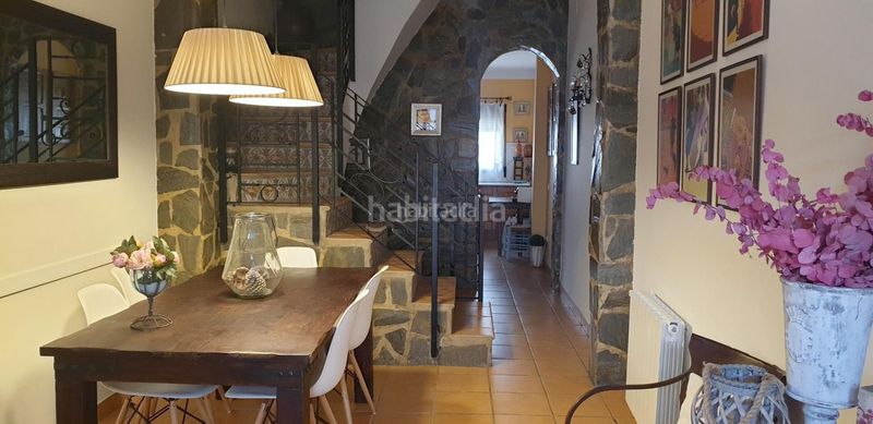 Foto e12738f3-3233-45c7-845a-bdc868fa5c6b. Casa adossada a plaza santa catalina 9 a Ayódar